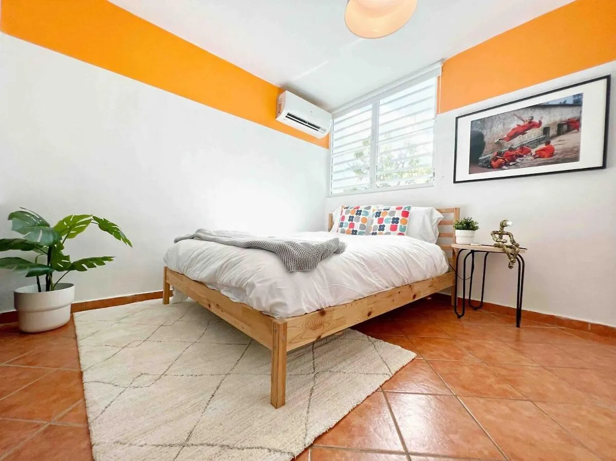 Spacious 2Br In San Juan W Parking Walk To Beach!
