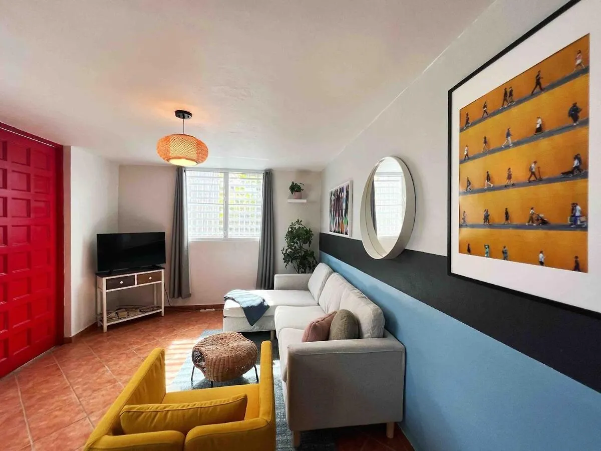 Spacious 2Br In San Juan W Parking Walk To Beach!